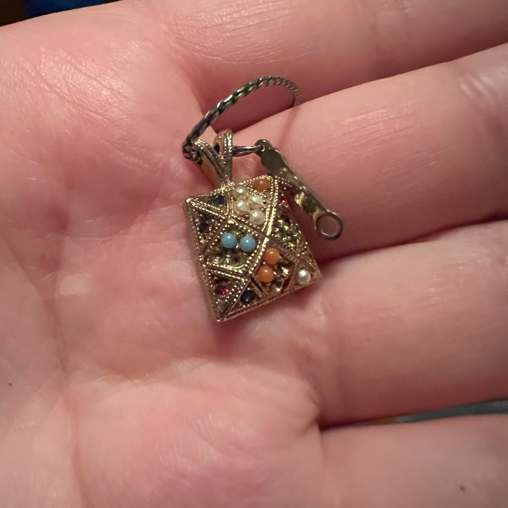 D'Orlan Gold Pendant Necklace